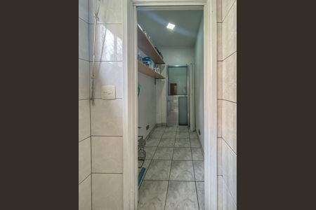 Apartamento à venda com 61m², 2 quartos e 1 vaga Apartamento à venda com 61m², 2 quartos e 1 vagaQuarto de Serviço