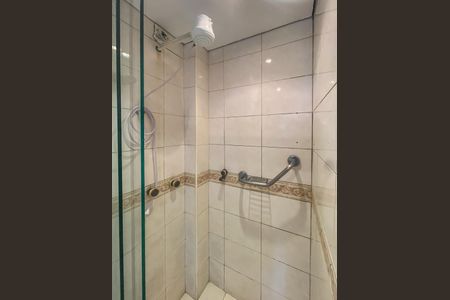 Apartamento à venda com 61m², 2 quartos e 1 vaga Apartamento à venda com 61m², 2 quartos e 1 vagaBanheiro