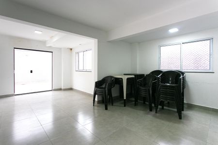 Apartamento para alugar com 37m², 1 quarto e sem vaga Apartamento para alugar com 37m², 1 quarto e sem vagaÁrea comum - Salão de festas