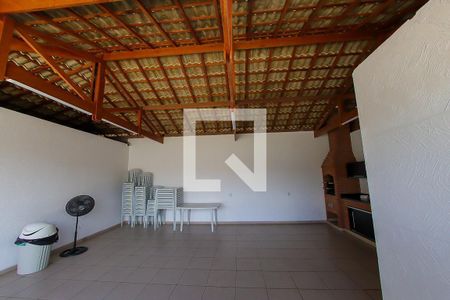 Apartamento para alugar com 42m², 2 quartos e 1 vaga Apartamento para alugar com 42m², 2 quartos e 1 vagaÁrea comum - Salão de festas