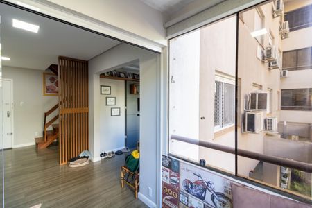 Sacada de apartamento à venda com 1 quarto, 84m² em Teresópolis, Porto Alegre