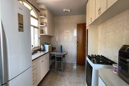 Casa à venda com 380m², 5 quartos e 4 vagas