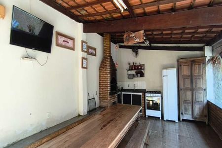 Casa à venda com 380m², 5 quartos e 4 vagas