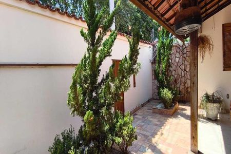 Casa à venda com 380m², 5 quartos e 4 vagas