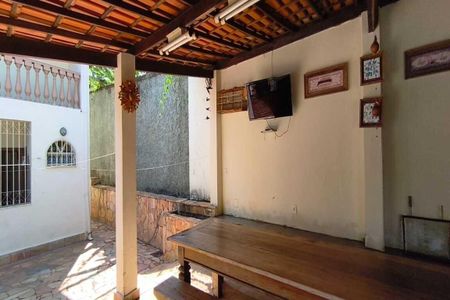 Casa à venda com 380m², 5 quartos e 4 vagas