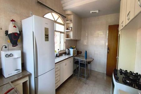 Casa à venda com 380m², 5 quartos e 4 vagas