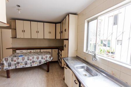 Casa à venda com 300m², 4 quartos e 4 vagas