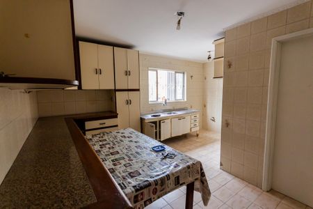 Casa à venda com 300m², 4 quartos e 4 vagas