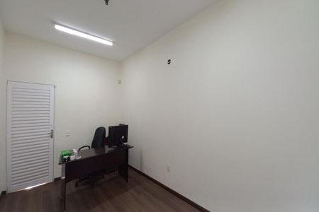 Quarto 1 de casa para alugar com 3 quartos, 480m² em Jardim Nova Europa, Campinas