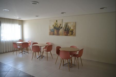 Apartamento para alugar com 56m², 2 quartos e 1 vagaÁrea comum - Salão de festas