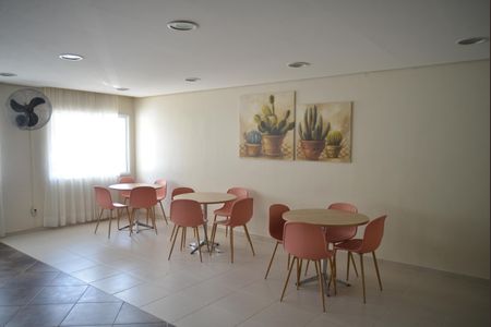 Apartamento para alugar com 56m², 2 quartos e 1 vagaÁrea comum - Salão de festas