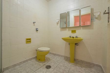 Apartamento para alugar com 77m², 1 quarto e sem vaga Apartamento para alugar com 77m², 1 quarto e sem vagaBanheiro