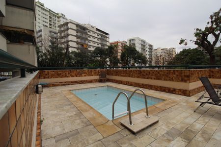 Apartamento à venda com 68m², 2 quartos e 1 vagaÁrea comum - Piscina