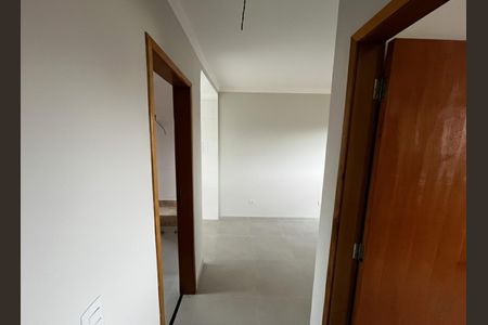 Corredor de kitnet/studio à venda com 2 quartos, 52m² em Água Fria, São Paulo