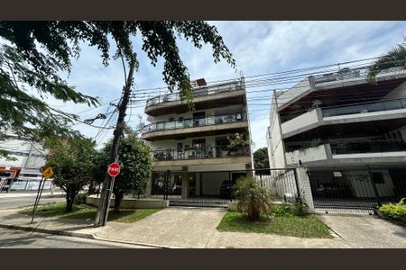 Apartamento à venda com 102m², 2 quartos e 1 vagaFachada