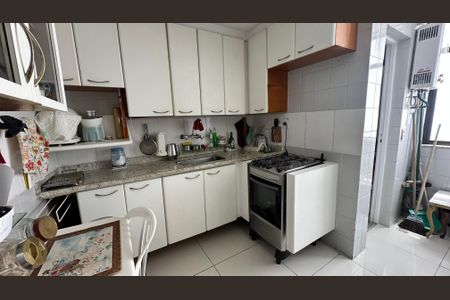 Apartamento à venda com 102m², 2 quartos e 1 vagaCozinha