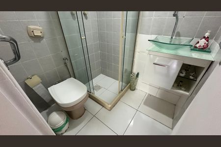 Apartamento à venda com 102m², 2 quartos e 1 vagaBanheiro social