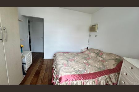 Apartamento à venda com 102m², 2 quartos e 1 vagaSuíte