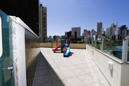 Apartamento à venda com 100m², 3 quartos e 2 vagasÁrea comum - Playground