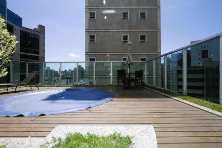 Apartamento à venda com 100m², 3 quartos e 2 vagasÁrea comum - Piscina