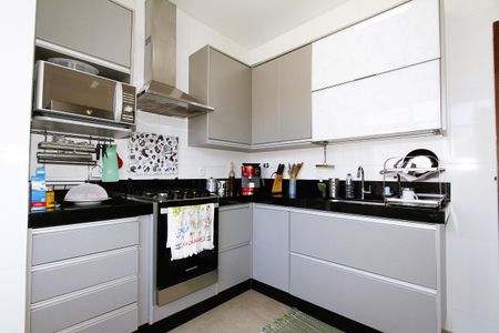 Apartamento à venda com 100m², 3 quartos e 2 vagasCozinha