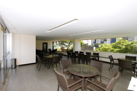 Apartamento à venda com 100m², 3 quartos e 2 vagasÁrea comum - Salão de festas