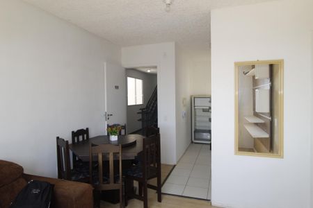 Sala de apartamento para alugar com 2 quartos, 49m² em Rubem Berta, Porto Alegre