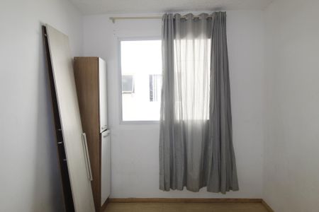 Quarto 1 de apartamento para alugar com 2 quartos, 49m² em Rubem Berta, Porto Alegre