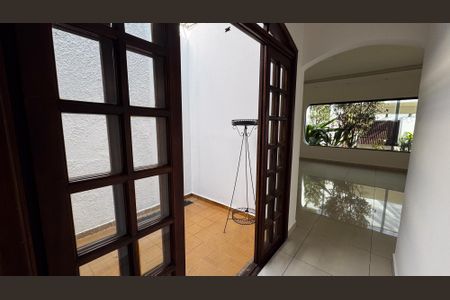 Sala de casa para alugar com 5 quartos, 320m² em Vila Santa Teresa, Santo André