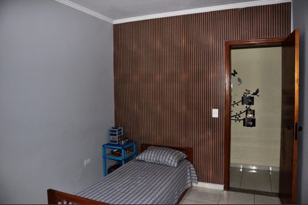 Casa à venda com 187m², 3 quartos e 4 vagasQuarto 2