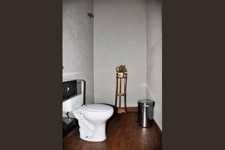 Casa à venda com 187m², 3 quartos e 4 vagasLavabo