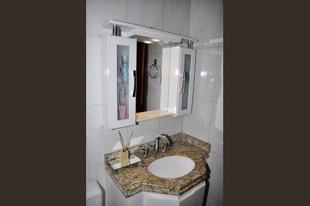 Casa à venda com 187m², 3 quartos e 4 vagasBanheiro da Suíte