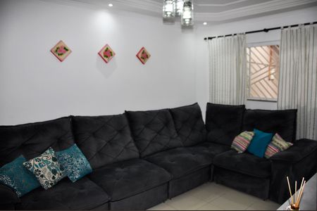 Casa à venda com 187m², 3 quartos e 4 vagasSala