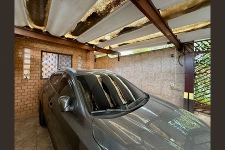 Casa à venda com 100m², 4 quartos e 2 vagas Casa à venda com 100m², 4 quartos e 2 vagasGaragem