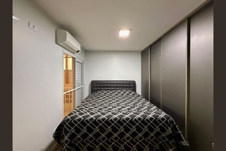 Casa à venda com 100m², 4 quartos e 2 vagas Casa à venda com 100m², 4 quartos e 2 vagasSuíte