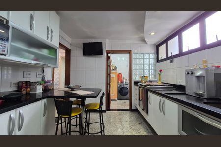 Apartamento à venda com 106m², 3 quartos e 2 vagas Apartamento à venda com 106m², 3 quartos e 2 vagasCozinha
