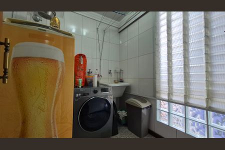 Apartamento à venda com 106m², 3 quartos e 2 vagas Apartamento à venda com 106m², 3 quartos e 2 vagasÁrea de Serviço