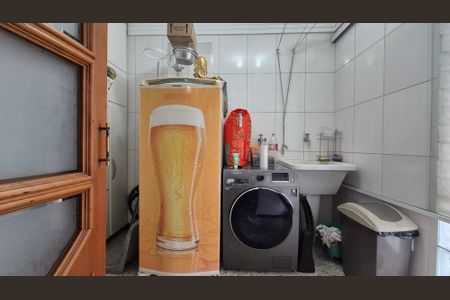 Apartamento à venda com 106m², 3 quartos e 2 vagas Apartamento à venda com 106m², 3 quartos e 2 vagasÁrea de Serviço