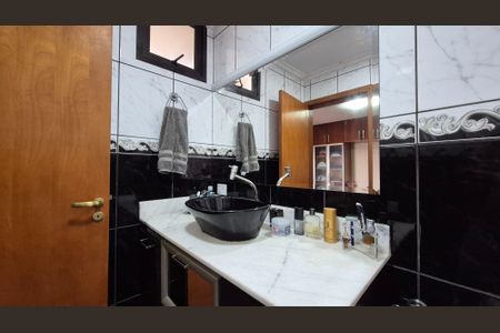 Apartamento à venda com 106m², 3 quartos e 2 vagas Apartamento à venda com 106m², 3 quartos e 2 vagasBanheiro da Suíte