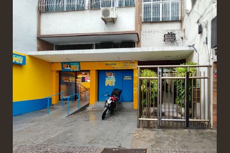 Apartamento à venda com 150m², 3 quartos e 1 vaga Apartamento à venda com 150m², 3 quartos e 1 vagaFachada e portaria