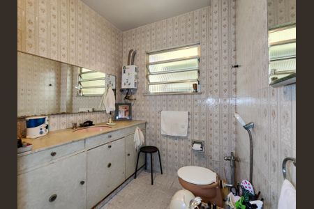 Apartamento à venda com 150m², 3 quartos e 1 vaga Apartamento à venda com 150m², 3 quartos e 1 vagaBanheiro 1