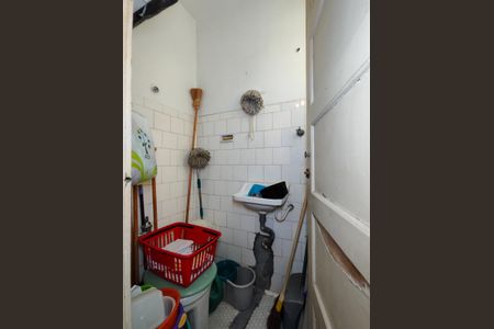 Apartamento à venda com 150m², 3 quartos e 1 vaga Apartamento à venda com 150m², 3 quartos e 1 vagaBanheiro de serviço