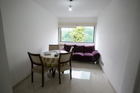 Sala de apartamento para alugar com 2 quartos, 48m² em Freguesia (jacarepaguá), Rio de Janeiro