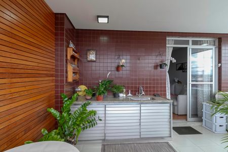 Apartamento à venda com 133m², 2 quartos e 2 vagas Apartamento à venda com 133m², 2 quartos e 2 vagasCobertura