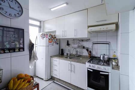 Apartamento à venda com 133m², 2 quartos e 2 vagas Apartamento à venda com 133m², 2 quartos e 2 vagasCozinha