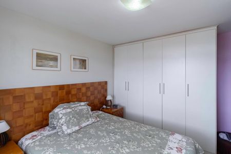 Apartamento à venda com 133m², 2 quartos e 2 vagas Apartamento à venda com 133m², 2 quartos e 2 vagasSuíte