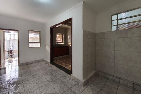 Casa à venda com 100m², 2 quartos e 3 vagas Casa à venda com 100m², 2 quartos e 3 vagasCozinha
