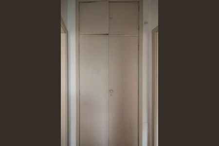 Corredor de apartamento à venda com 1 quarto, 68m² em Bela Vista, São Paulo