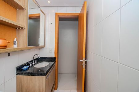 Apartamento à venda com 85m², 2 quartos e 2 vagasBanheiro Social