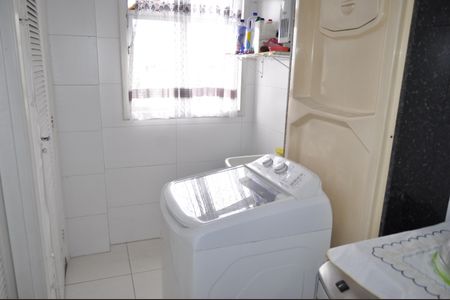 Apartamento à venda com 80m², 3 quartos e 1 vagaÁrea de Serviço